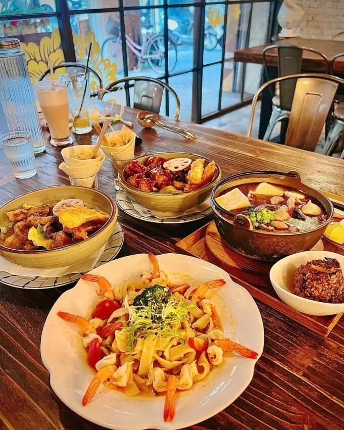 台中美食推薦|50家高評價台中必吃美食餐廳,從早餐吃到宵夜《鍋物、燒肉、咖啡廳、早午餐、小吃》