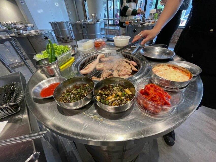 台中美食推薦|50家高評價台中必吃美食餐廳,從早餐吃到宵夜《鍋物、燒肉、咖啡廳、早午餐、小吃》
