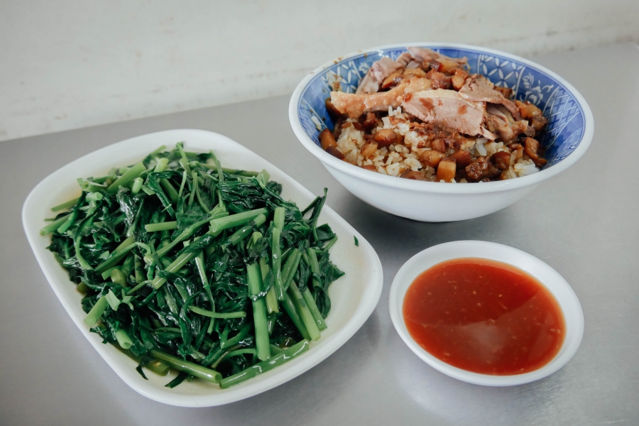 高雄美食推薦-在地小吃-鴨肉珍