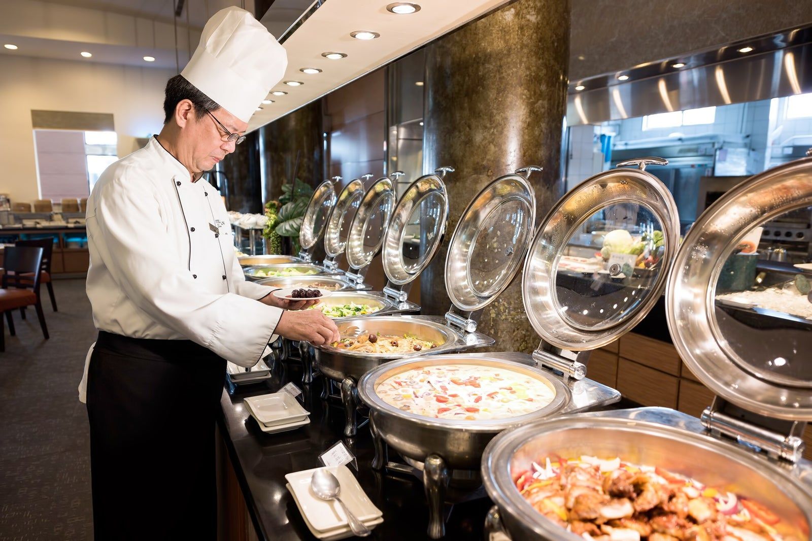 台南大飯店翡翠廳歐式自助餐
