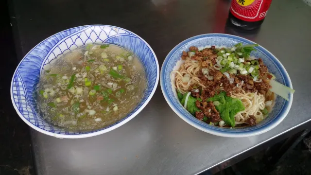 左營酸辣麵