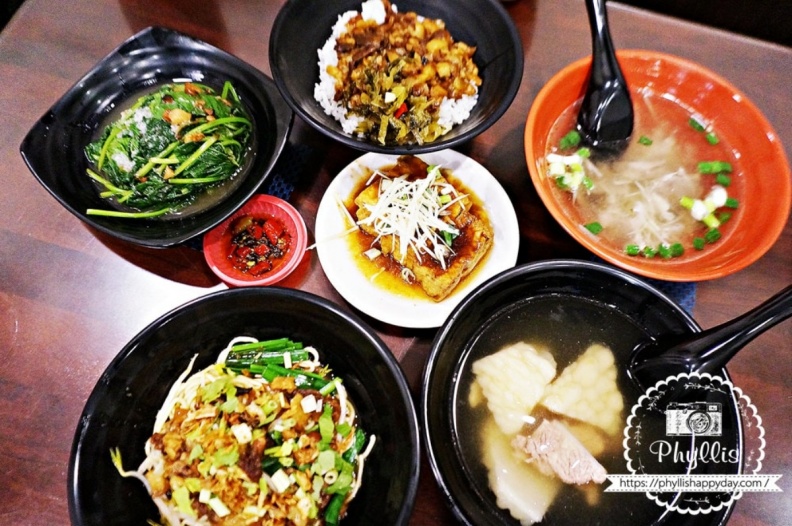 桃園宵夜台式飯麵推薦:阿亮魯肉飯(中壢中山東路一段)
