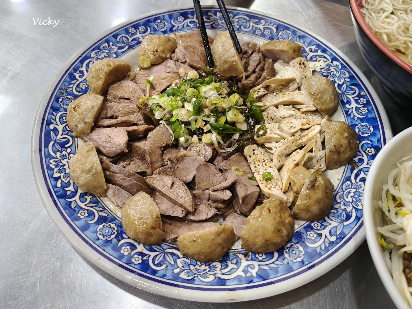 台南南區美食︱蔡桑麵食館:傳承四十年的外省麵老店,價格親民的日常滋味,附菜單