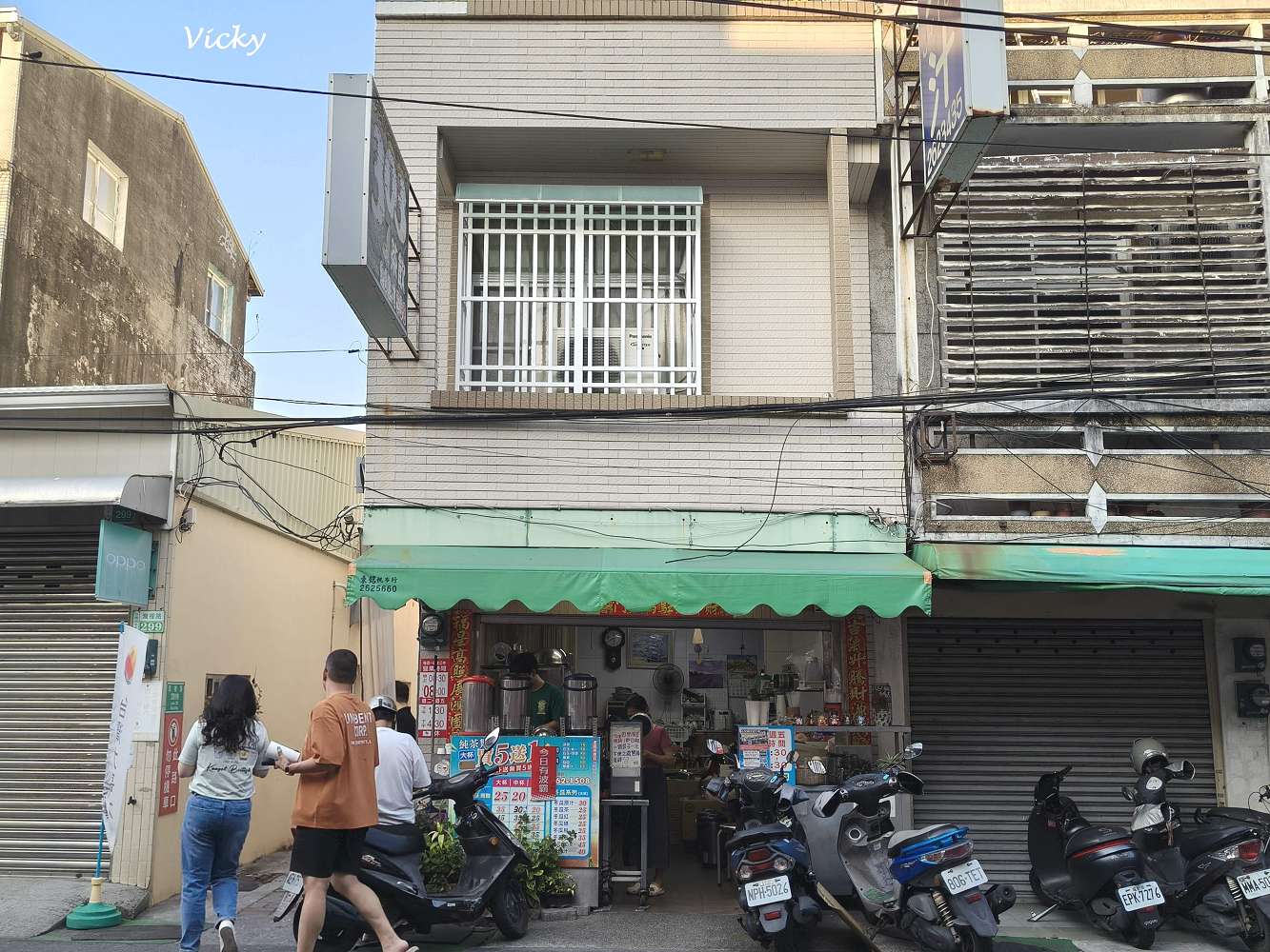 台南灣裡飲料|灣裡303茶飲店:大杯紅茶只要25元!在地人激推的超佛心佛系銅板價老店