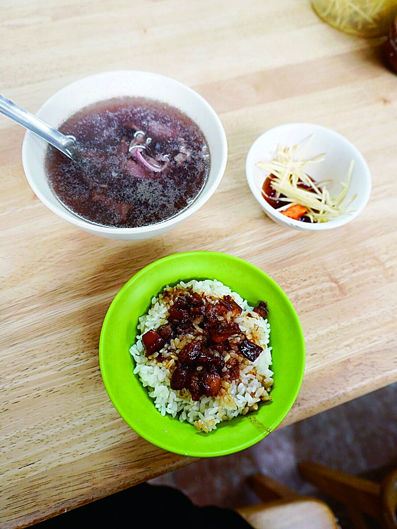 西羅殿牛肉湯