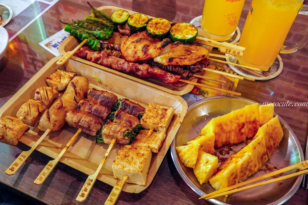 買串燒烤 串燒與店鋪外觀