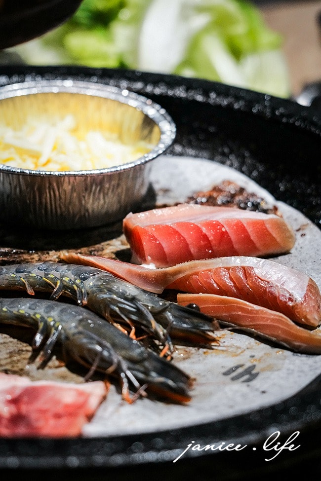 豬對有韓式燒肉吃到飽 林口美食 韓式燒肉 韓式炸雞 炸雞吃到飽 CHIMAEK CASS SORATOK 韓國啤酒 聚餐首選 桃園市龜山區文化里文化二路33之1號 潔妮食旅生活 豬對有菜單 林口龜山吃到飽 龜山韓式燒肉推薦 林口龜山美食 林口吃到飽推薦 火烤兩吃吃到飽