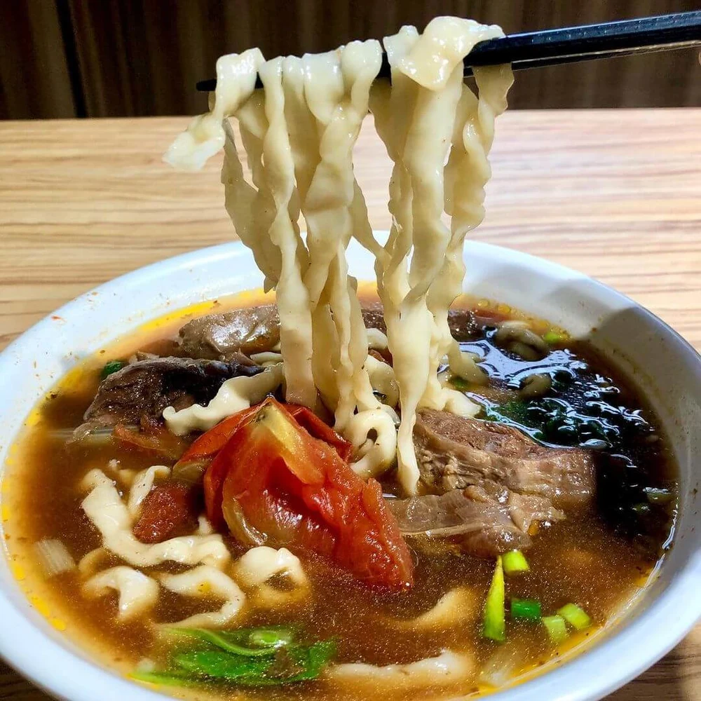 桃園美食:小木屋牛肉麵