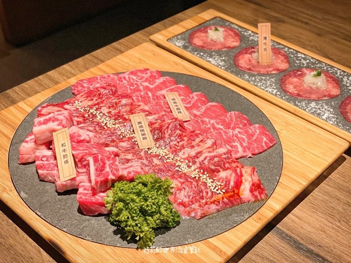 台中燒肉推薦「茶六燒肉堂」雙人套餐1,880元起。