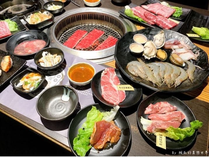 牛角僅第2!2026燒肉吃到飽推薦Top10,冠軍桌邊現切牛排、肉厚多汁吃不膩