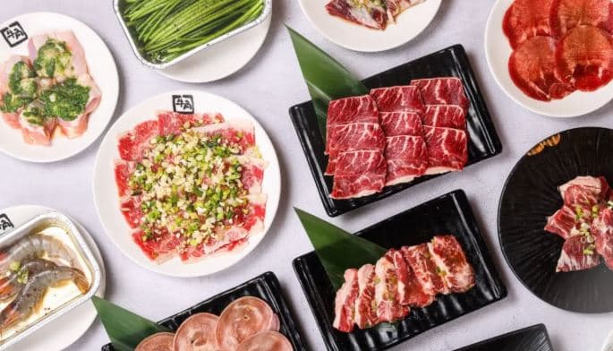 牛角僅第2!2026燒肉吃到飽推薦Top10,冠軍桌邊現切牛排、肉厚多汁吃不膩