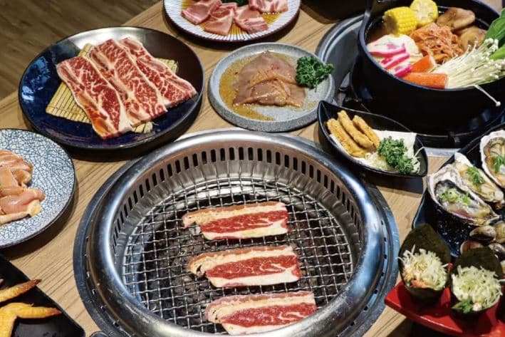 牛角僅第2!2026燒肉吃到飽推薦Top10,冠軍桌邊現切牛排、肉厚多汁吃不膩