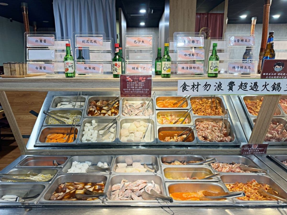 吃道飽韓風火烤兩吃肉品區