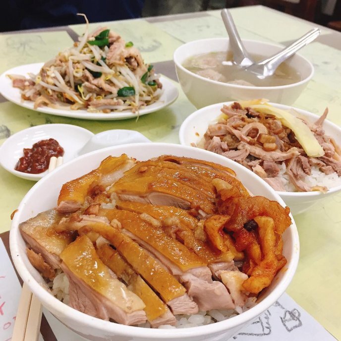【高雄美食推薦2025】10間高雄必食餐廳:鴨肉飯、牛肉麵 、火鍋及壽司等