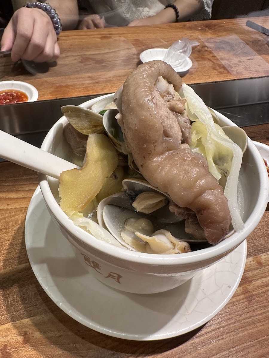 雙月食品社