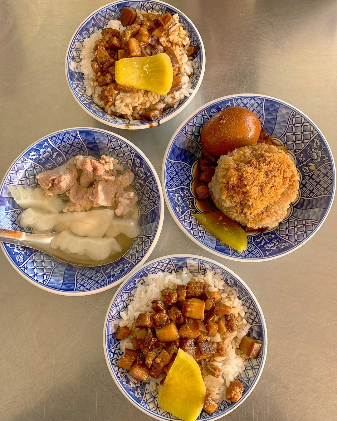 光明街無名肉燥飯
