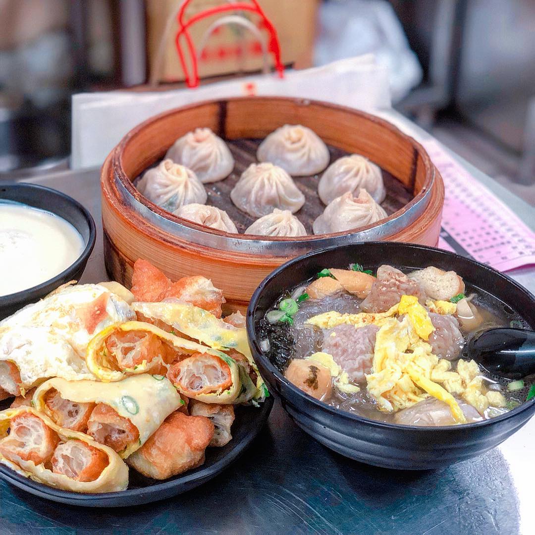 六一一豆漿店