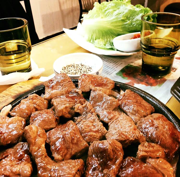 台北15家高評價韓式料理推薦「韓式五花肉、經典鮮味炒碼麵、水冷麵和部隊鍋」韓劇出現的美食一次體驗